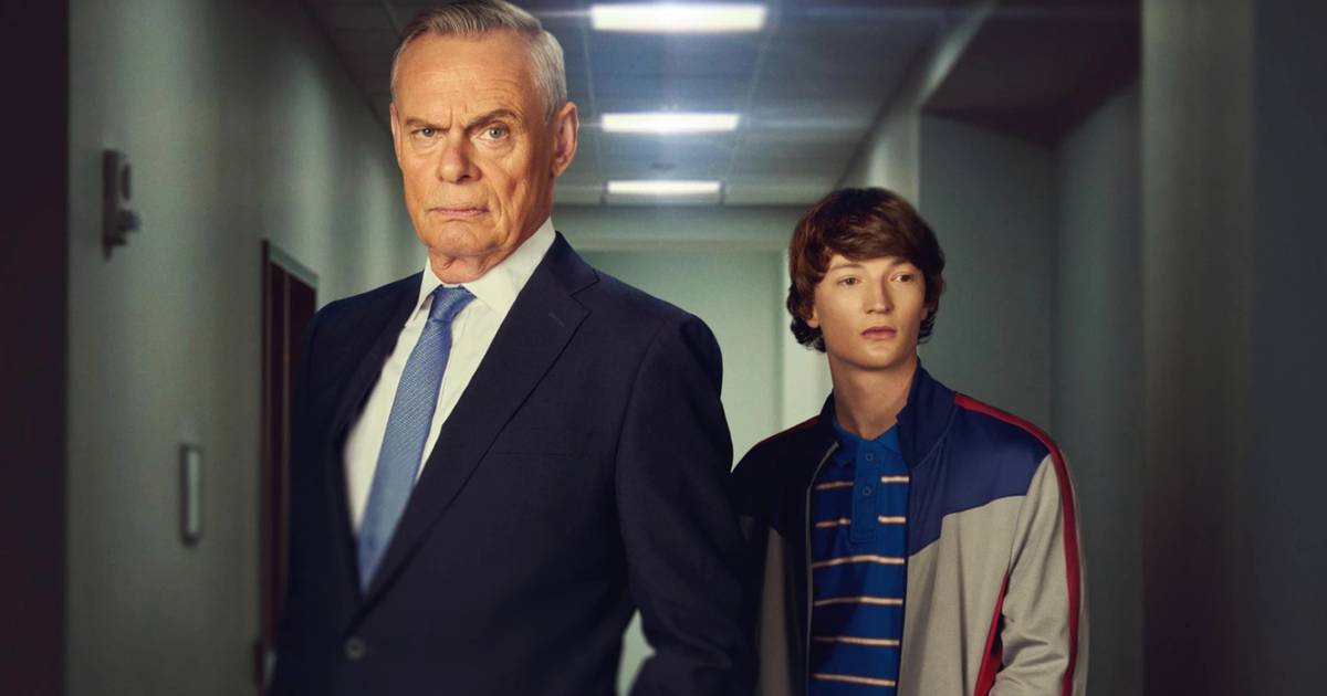 Martin Clunes' Huw Edwards Performance Praised By Critics