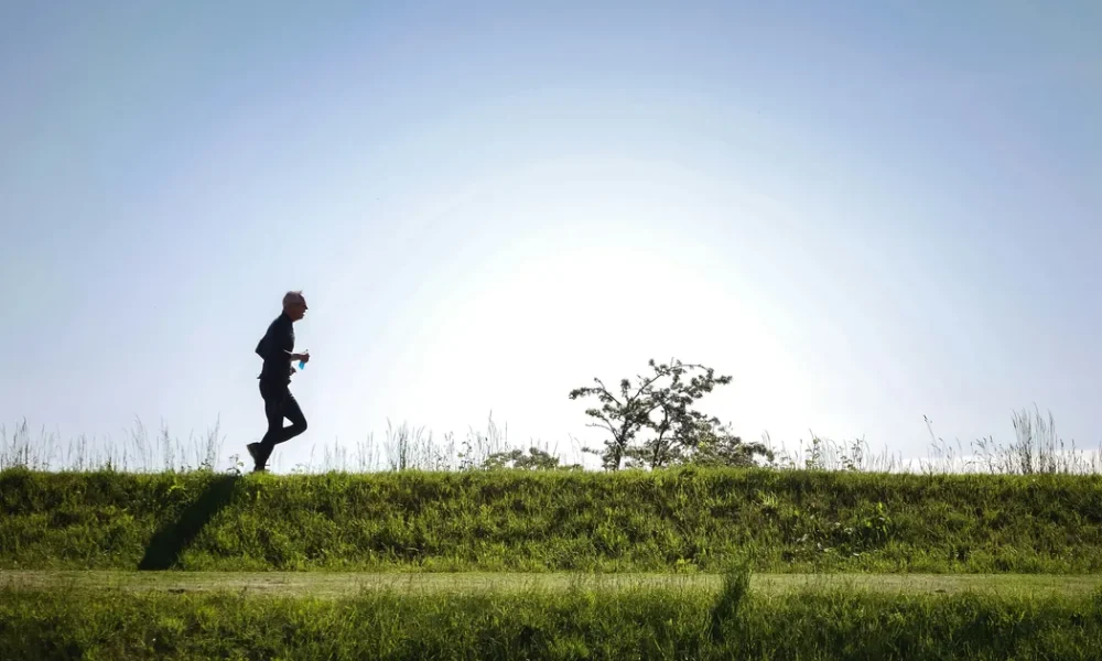 8 Incredible Benefits Of Running (Even For 10 Minutes)