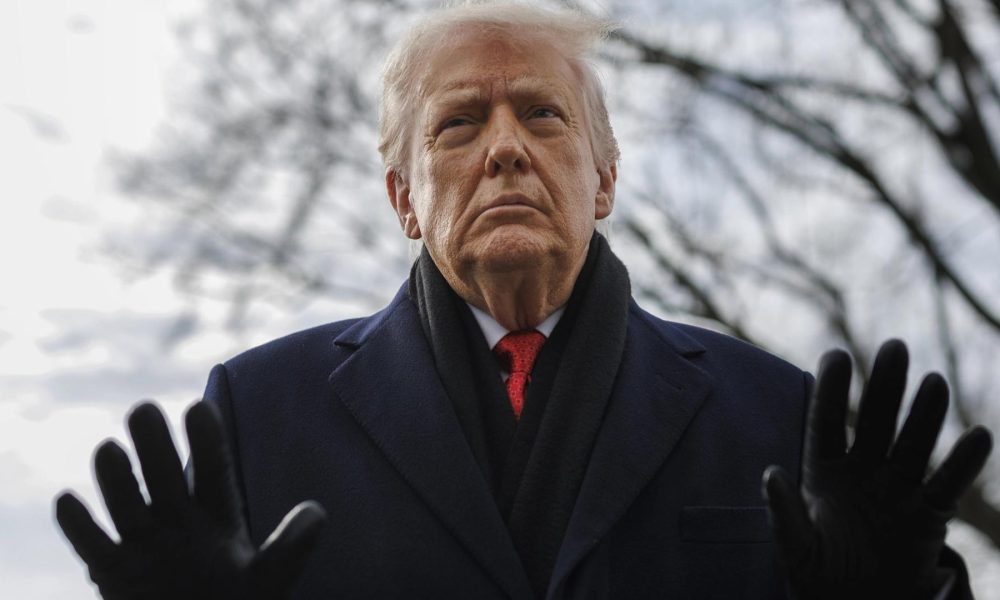 BTC price rises as Trump says U.S. in talks with 'new regime' in Iran, threatens oil infrastructure if deal fails