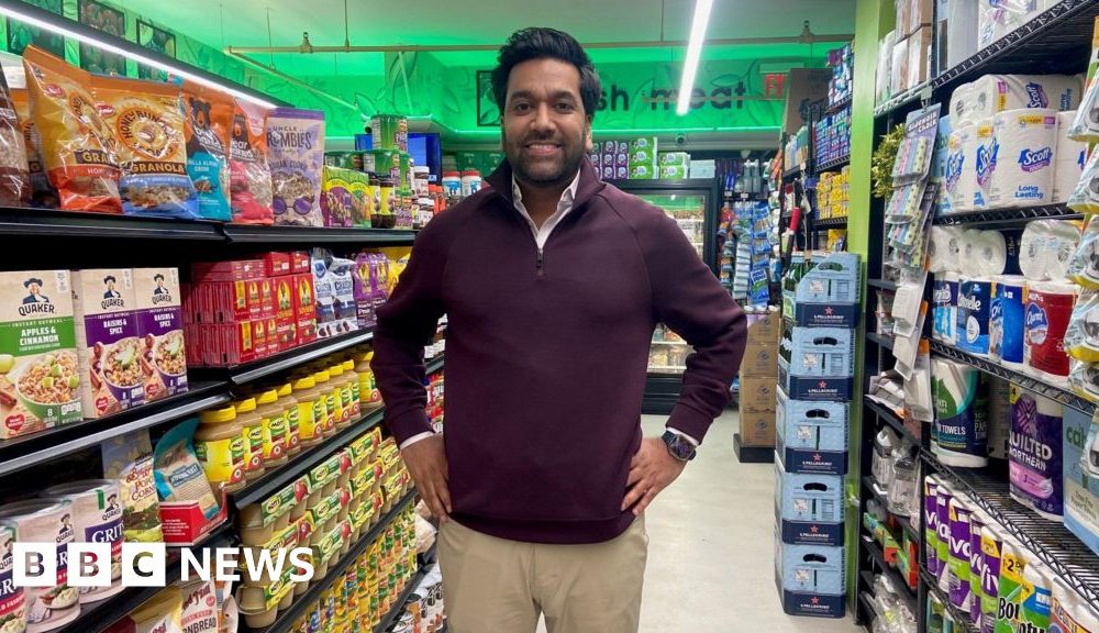 A small US grocer is calling out the lower prices at big chains