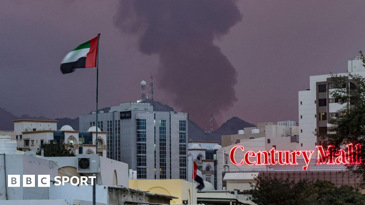 Smoke billows from the Fujairah oil terminal after a fire caused by an Iranian drone attack