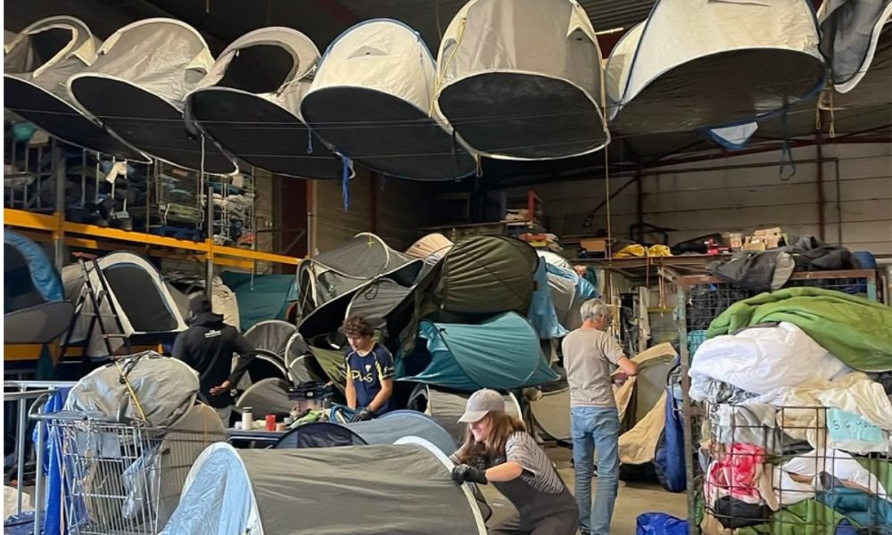 End-of-winter tent collection at the France-UK border - crowdfunder launches