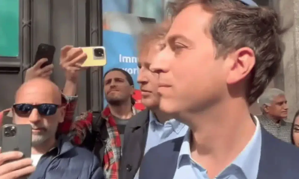 Campaign Against Antisemitism wrist slapped for 'mismanagement'