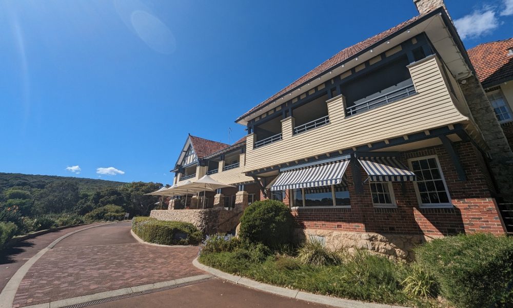 Fini to buy Caves House