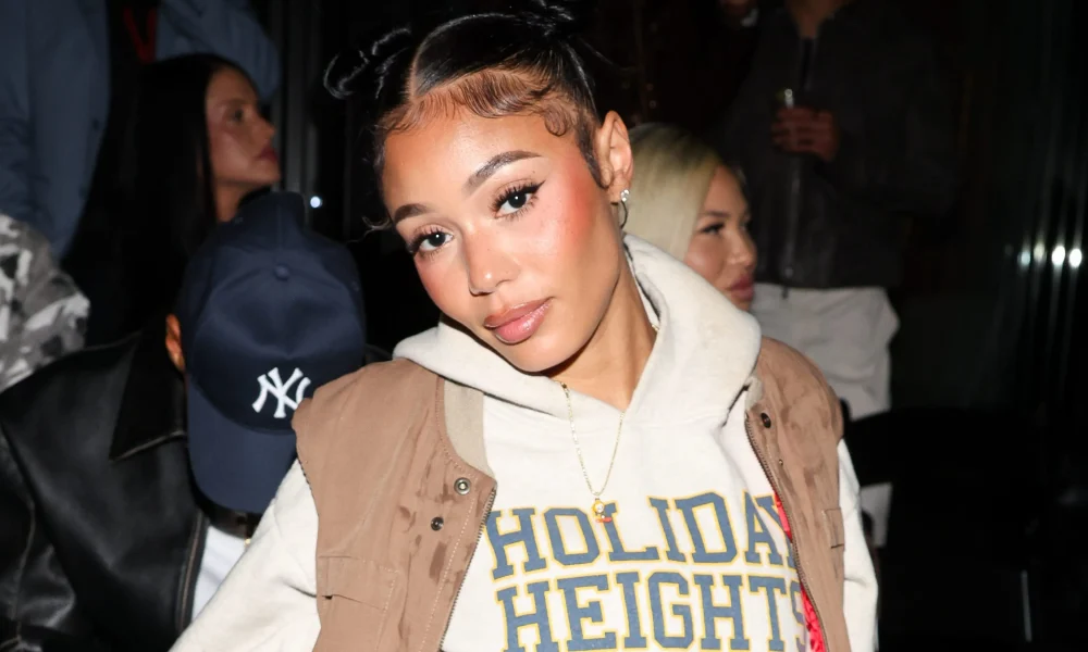 Coi Leray Has Fans Catching Baby Fever After Showing Miyoco Goin' In On Her Beachside Snack