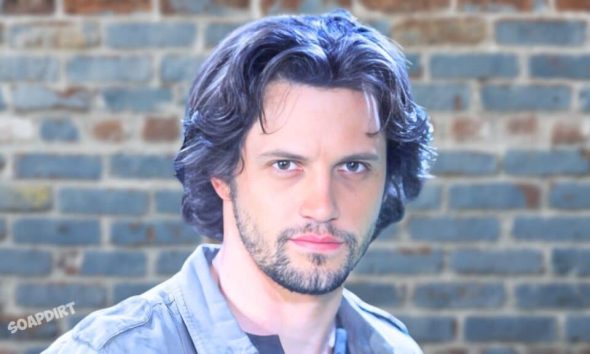 Ethan Lovett (Nathan Dean Parsons)