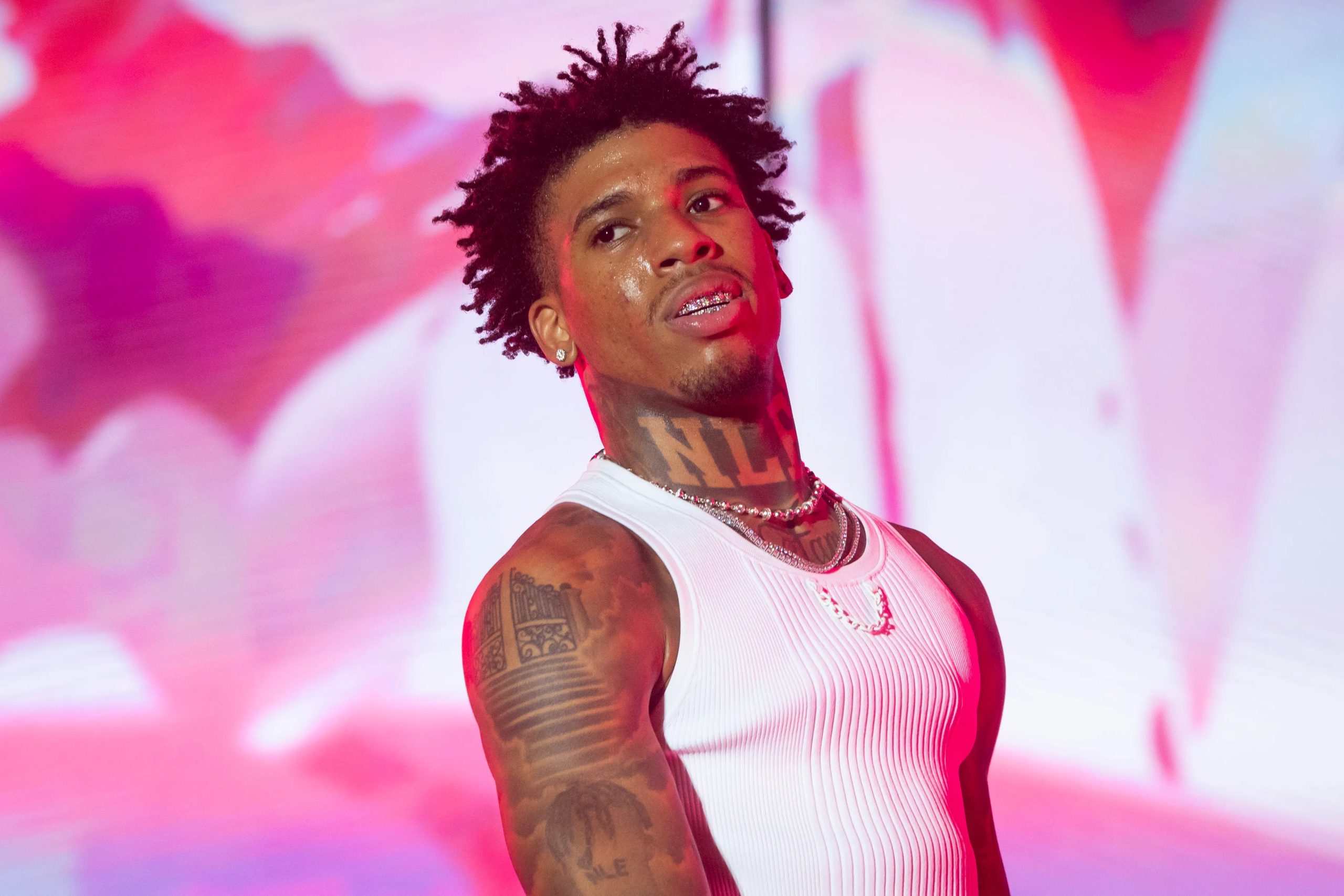 NLE Choppa Is Facing Backlash After Viral Video Explaining Why He Doesn't Wear A Seatbelt (WATCH)