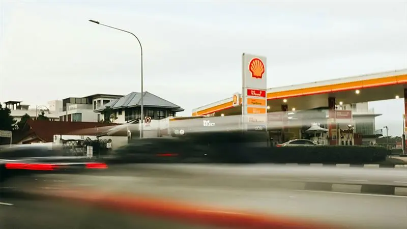 The Impact of Global Energy Price Volatility on Singapore’s Economy