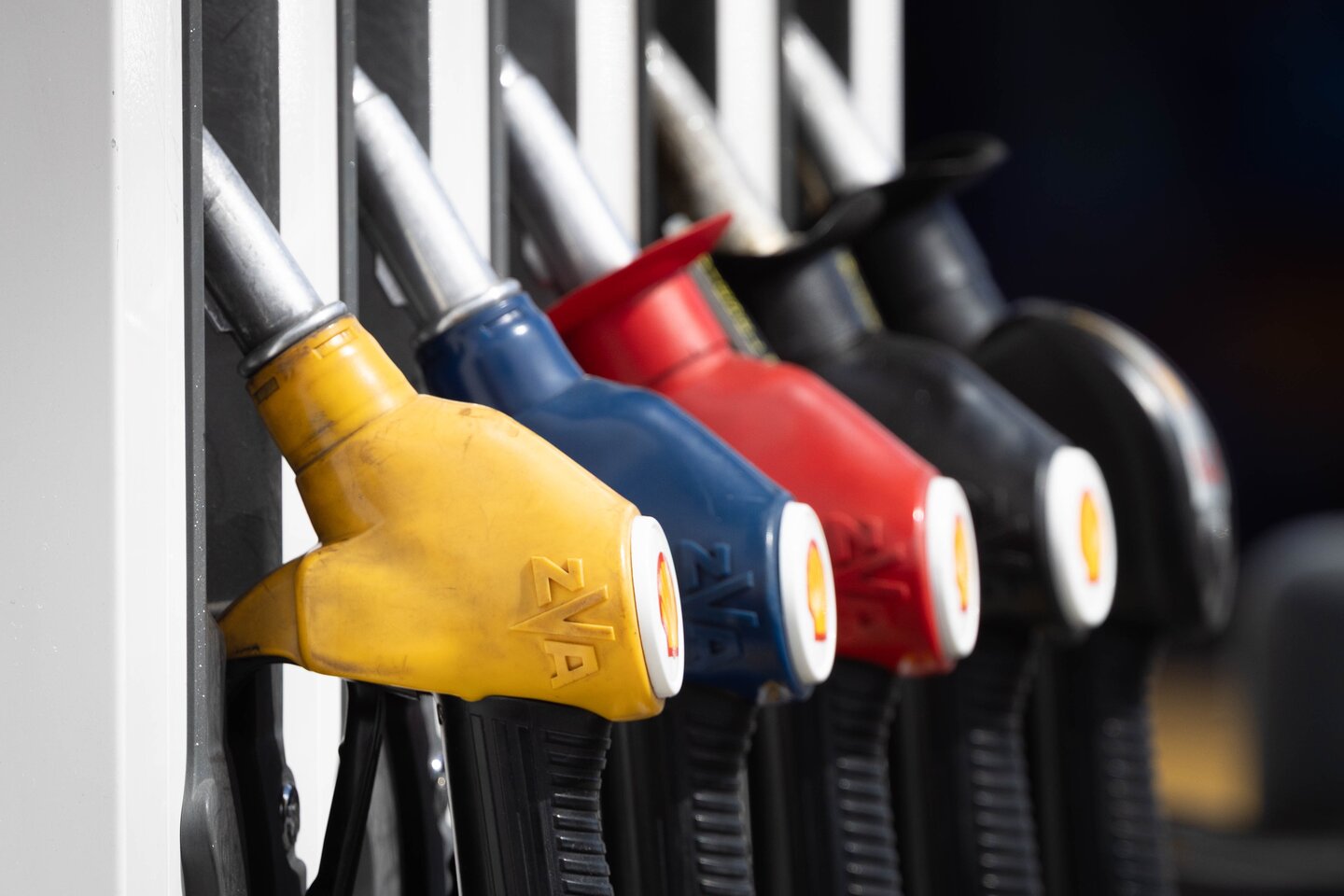 Fuel suppliers hauled in for explanation over prices