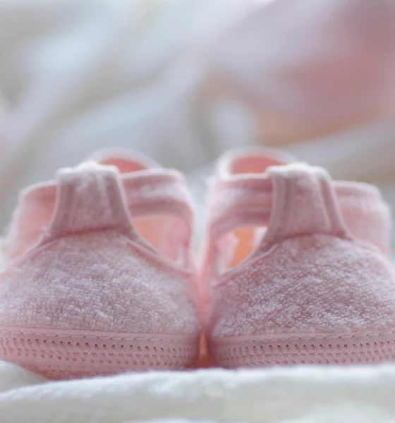 Cuteness Overload! YouTubers Damien And Biannca Prince Officially Reveal Their Baby Girl’s Name And First Pics (VIDEO + PICS)