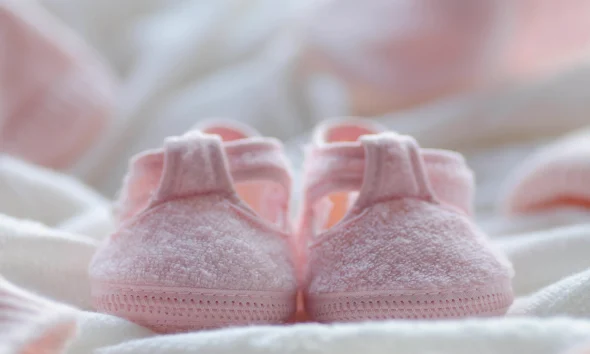 Cuteness Overload! YouTubers Damien And Biannca Prince Officially Reveal Their Baby Girl’s Name And First Pics (VIDEO + PICS)