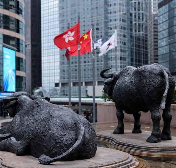 Stocks sink as volatile oil prices, Middle East conflict weigh on trading