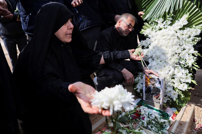 Trump and Iran signal no quick end to war as tankers burn in Iraqi waters