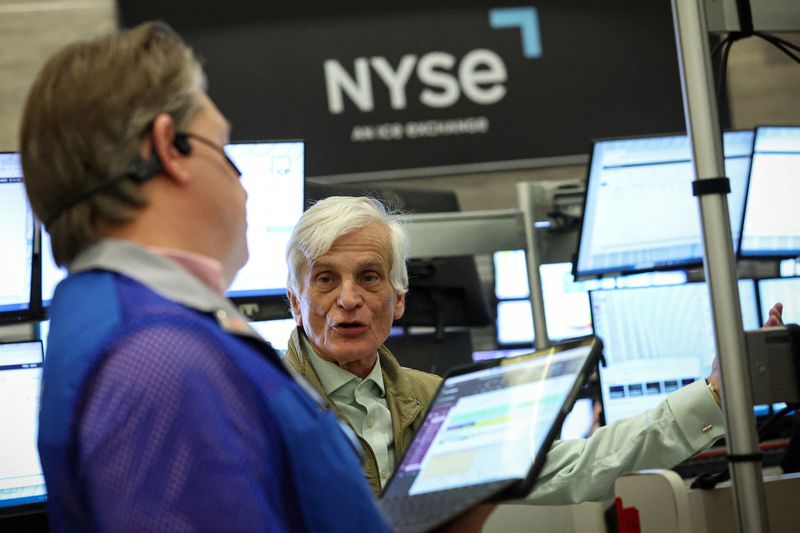 Wall Street ends sharply lower after Fed keeps rates unchanged