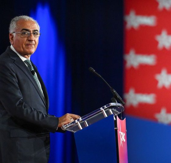 Don’t strike a deal with Iran’s current leaders, opposition figure Pahlavi warns