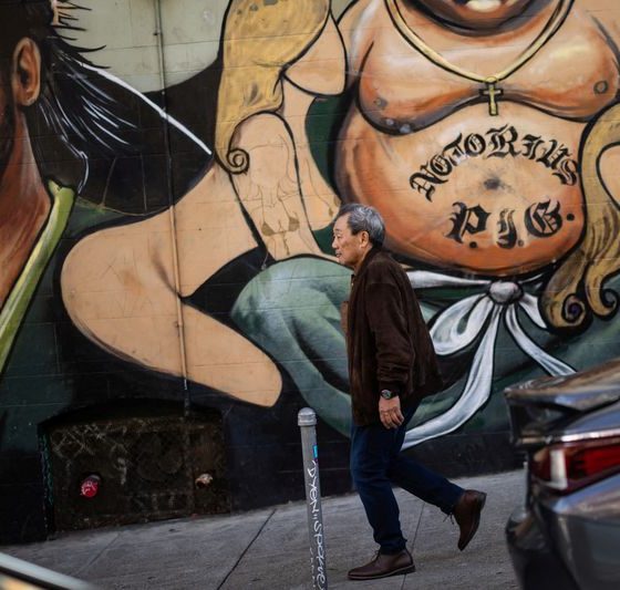 In Supreme Court fight over birthright citizenship, a great-grandson hears echoes of 1898