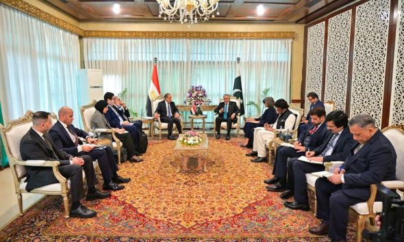 Pakistan hosts regional powers for Iran talks with focus on Hormuz proposals