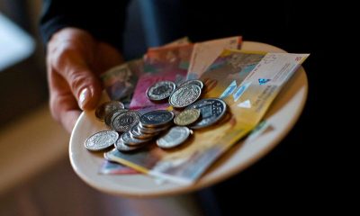 Swiss cling on to cash as survey shows payment app use stalling