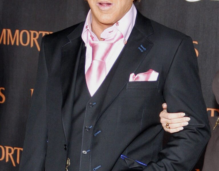 Mickey Rourke at the Los Angeles premiere of 'Immortals 3D'