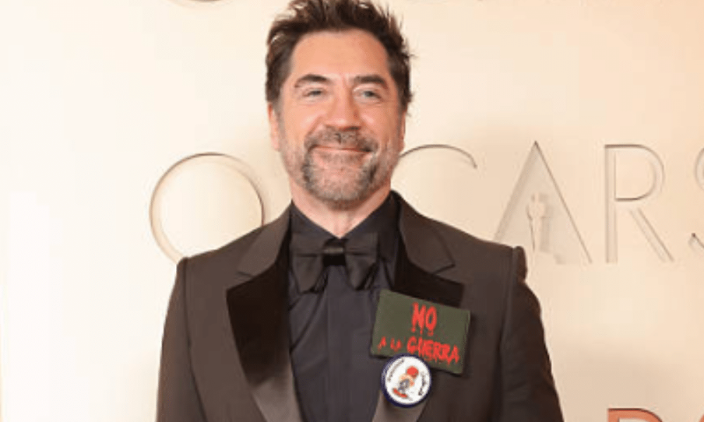 Oscars stars say no to war and ICE