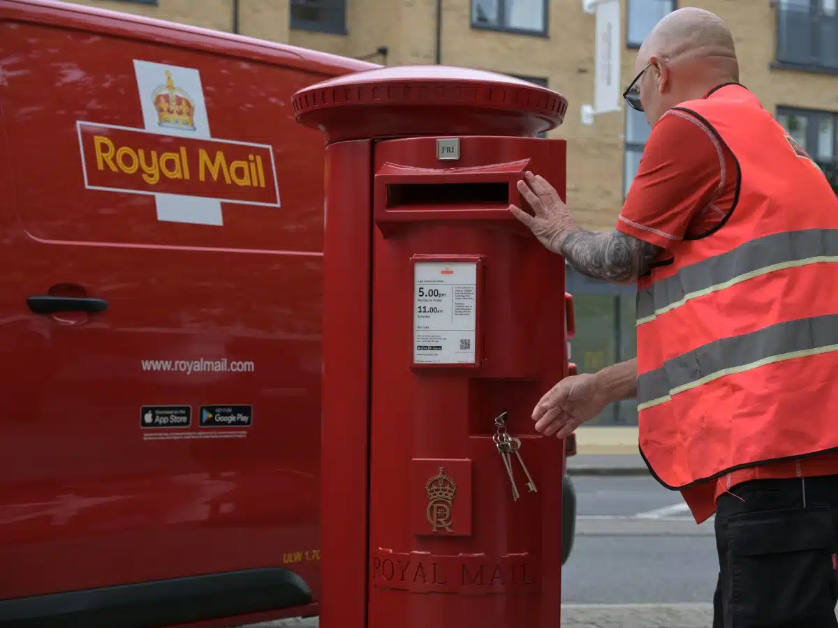 Royal Mail bosses 'must answer for the chaos' in postal service