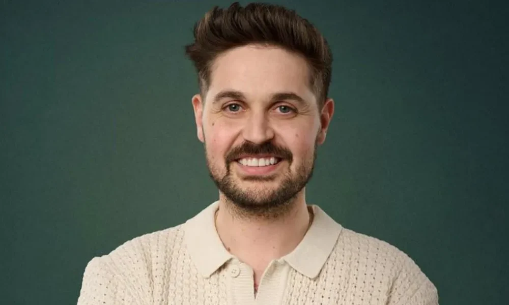 Channel 4 fans are utterly flummoxed after 33-year-old reveals he's a grandad