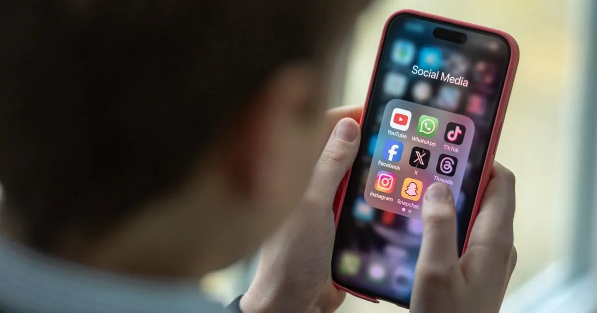 Social media ban for under-16s rejected by MPs | News UK