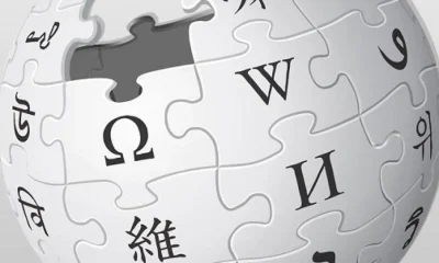 Wikipedia gets an unofficial collectible card game with free daily booster packs