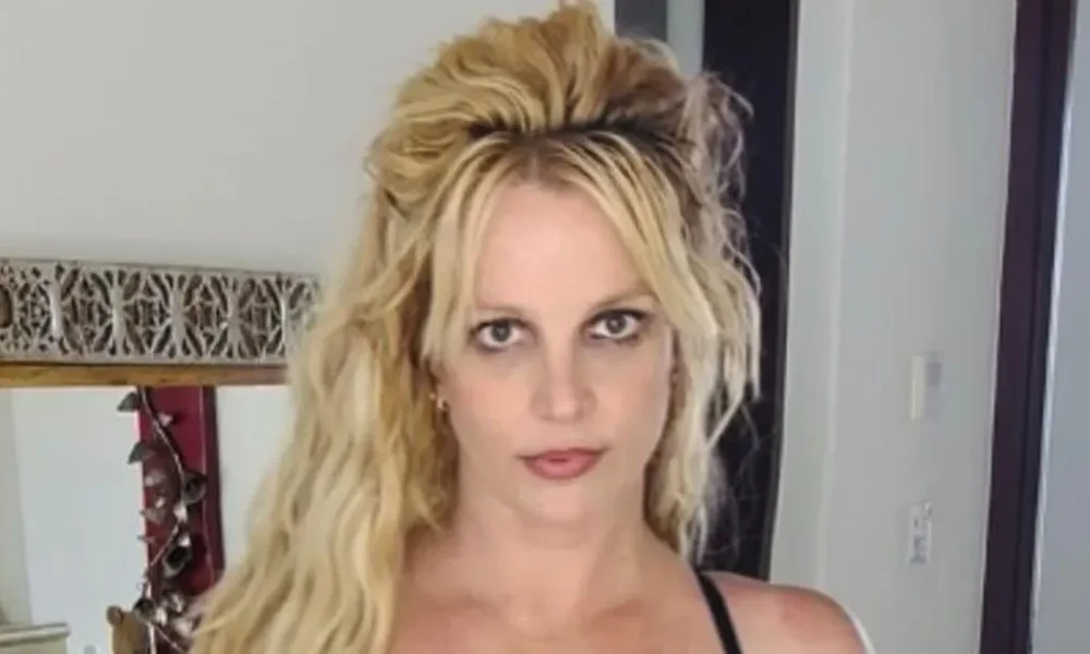 Britney Spears ‘knows she's facing jail and fears going back under conservatorship’