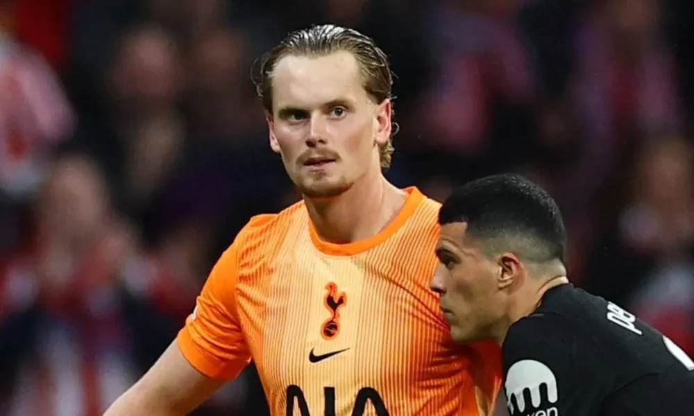 Pedro Porro sends message to Antonin Kinsky after Spurs humiliation vs Atletico Madrid | Football