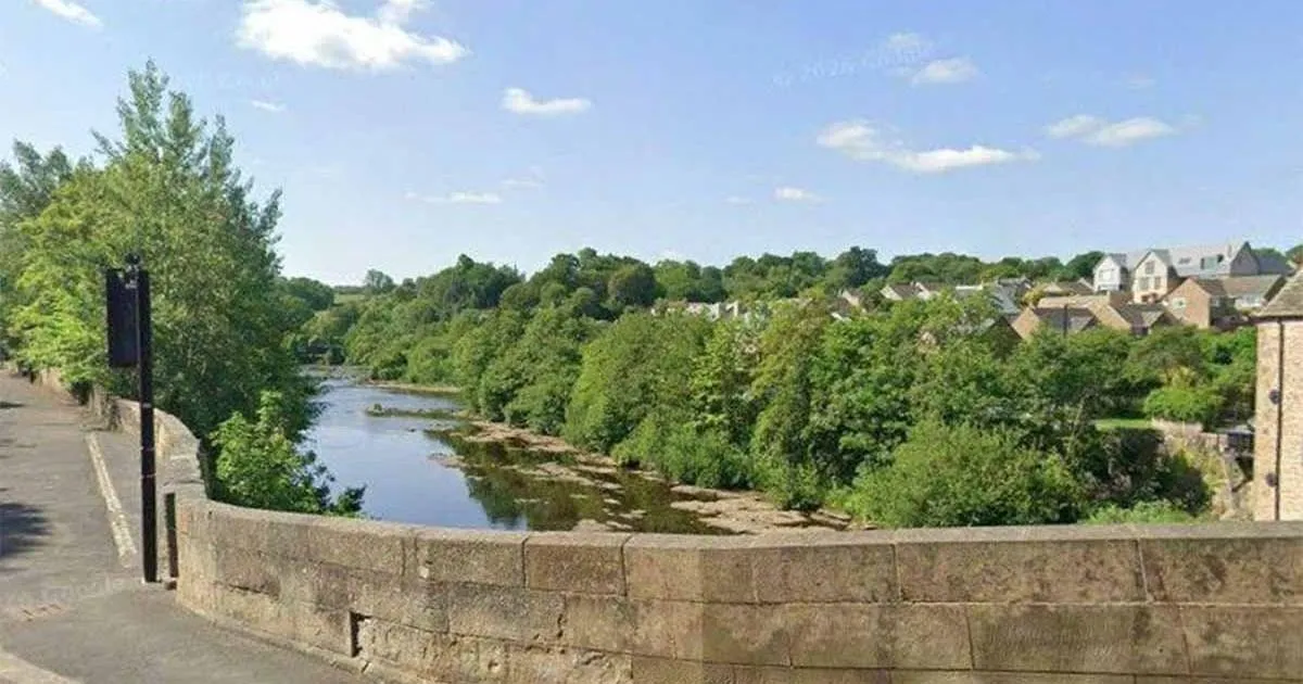 Woman dies after falling through gap at Barnard Castle into river 30ft below | News UK