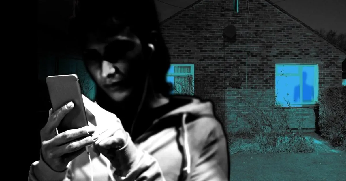 'I fled an abusive relationship without a phone - having one again made me feel safe' | News Tech