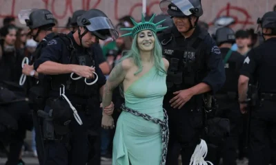 'No Kings' anti-Trump protesters clash with MAGA supporters | News UK