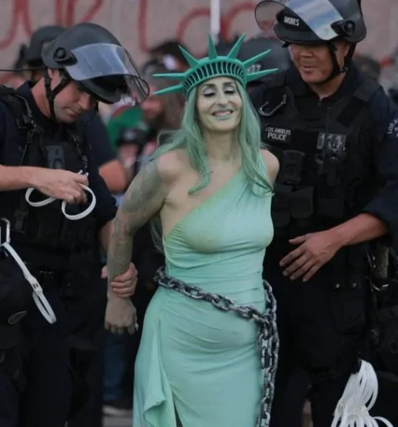 'No Kings' anti-Trump protesters clash with MAGA supporters | News UK