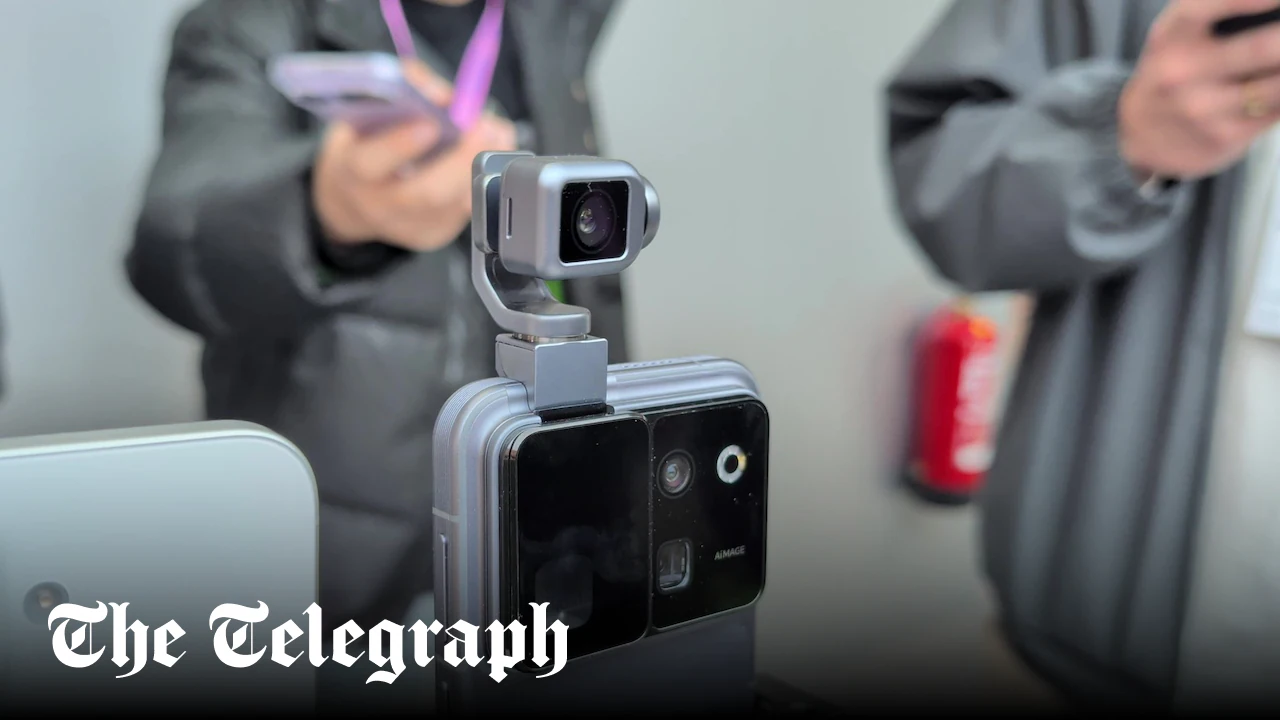 Honor’s Robot Phone dances to music and talks to you