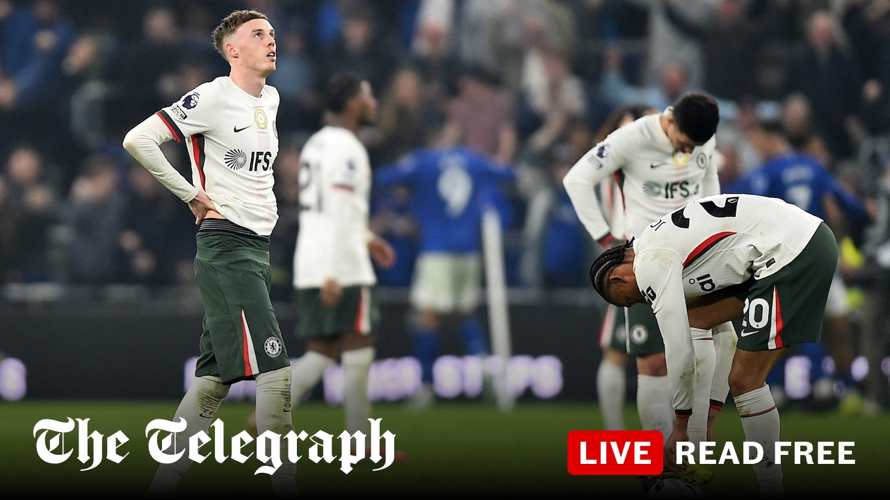 Shambolic Chelsea humbled by rampant Everton