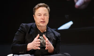 Musk offers to pay TSA workers as DHS funding lapse hits airports