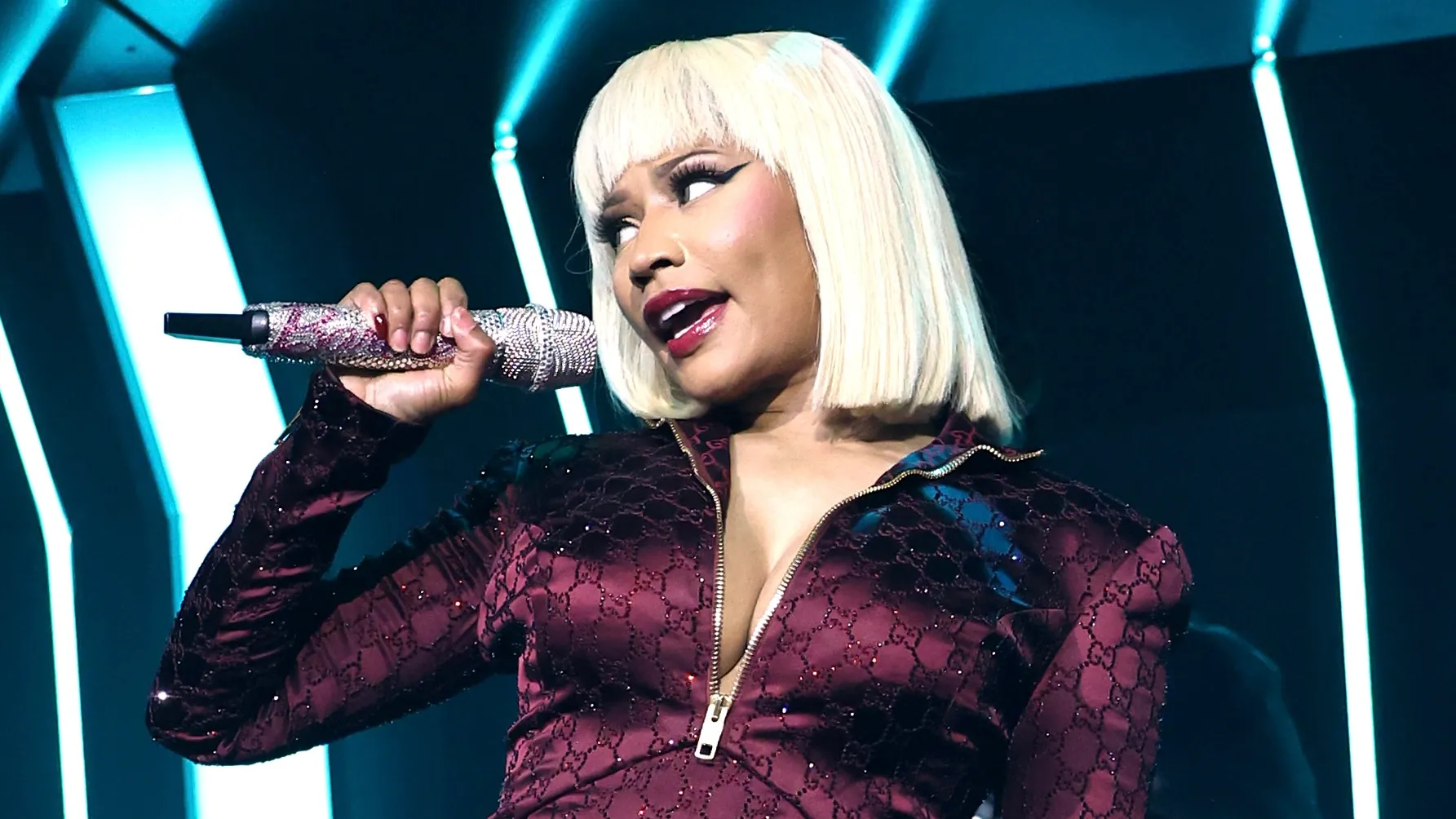 Whew! The Internet Is Goin' IN On Nicki Minaj After She Shared A Message About The World Losing Its Mind