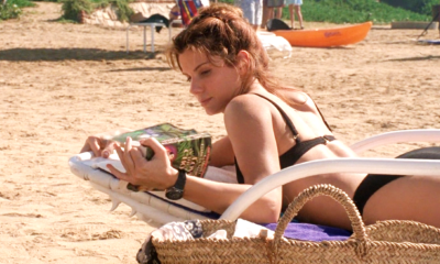 Sandra Bullock’s Sexy, 90s Action Thriller Will Make You Care About Floppy Disks Again