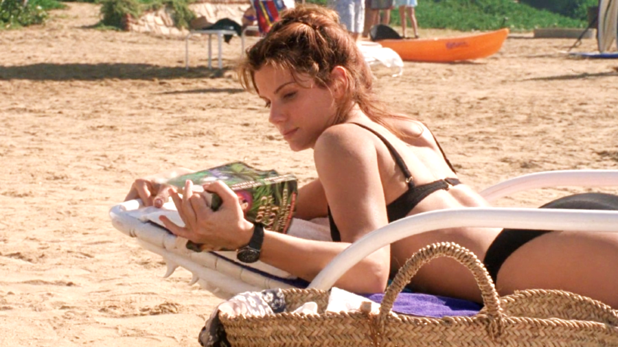 Sandra Bullock’s Sexy, 90s Action Thriller Will Make You Care About Floppy Disks Again