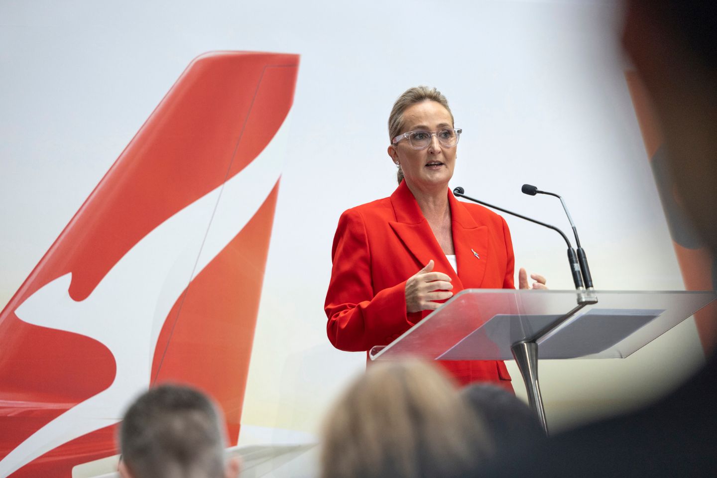 Bumper profit as Qantas rewards loyalty