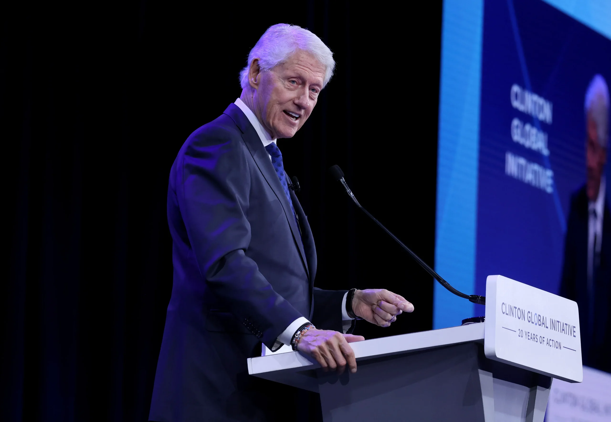 Videos Show Bill Clinton Explaining Ties To Jeffrey Epstein, Smiling While Viewing Old Photos And Denying He "Likes Them Young" (VIDEOS)