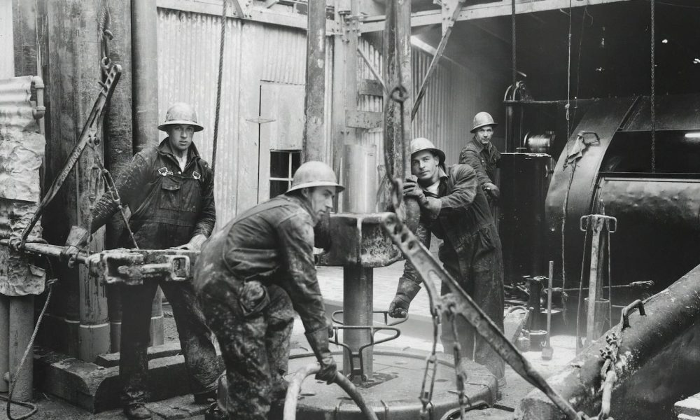 Here's how traders and big buyers played bitcoin during the oil shock