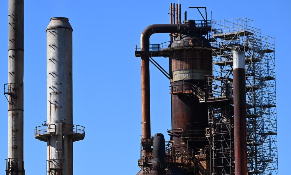 ASX edges higher on hopes of record oil reserve release