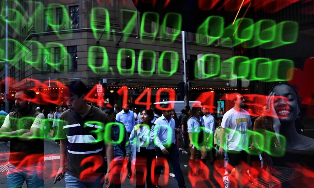 Aussie shares climb on steady oil price, rate outlook