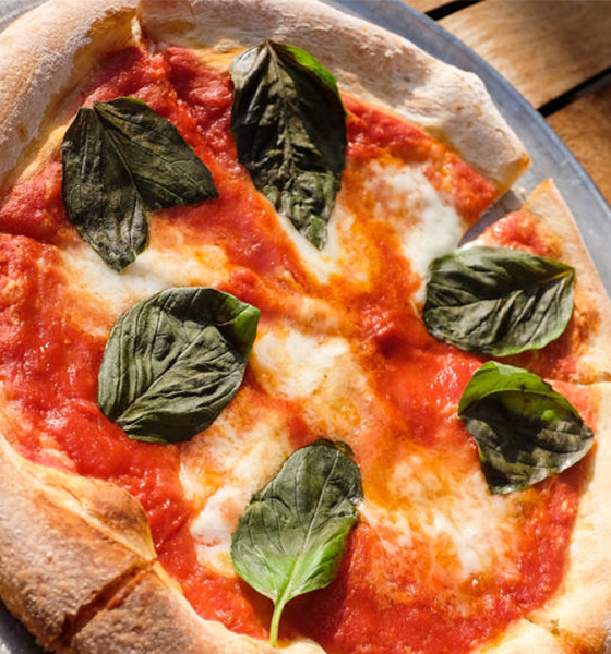 Pizza and bread products recalled for metal fragments across 10 states