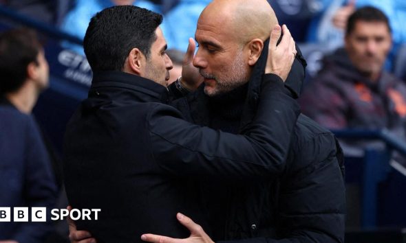 Arteta and Guardiola embrace