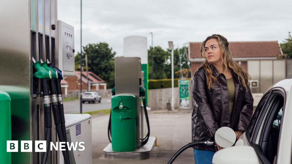 Irish government to cut excise duty on diesel and petrol