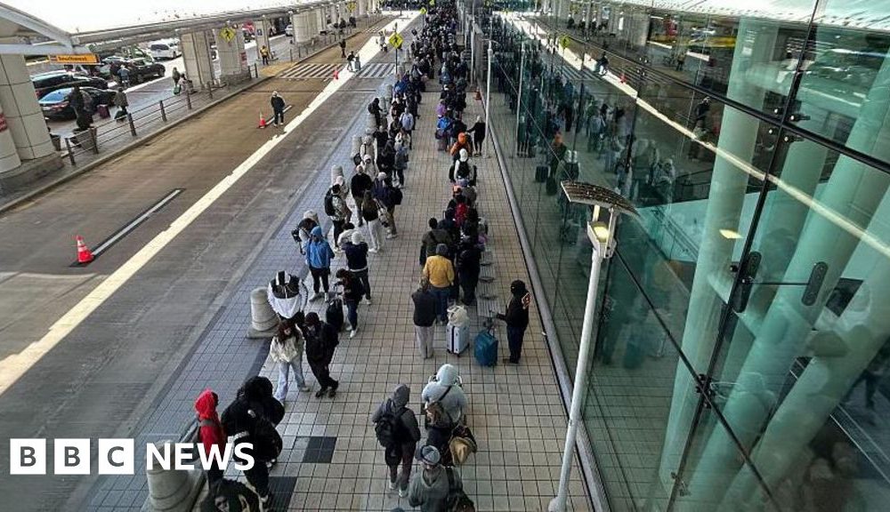 Partial government shutdown becomes the longest in US history