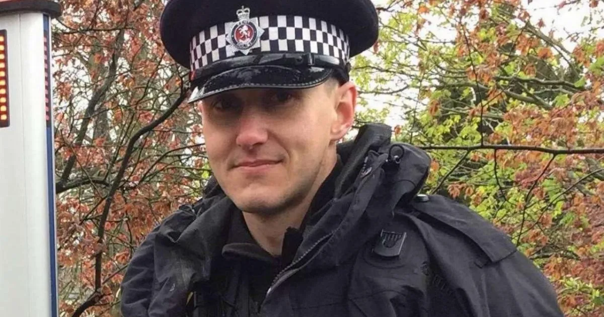 Two police officers 'called in sick with flu so they could go on a cruise ship course' | News UK